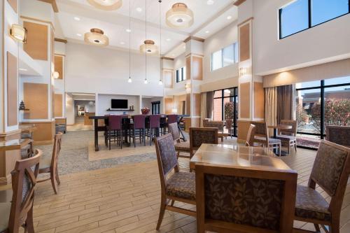 Hampton Inn By Hilton & Suites Plattsburgh