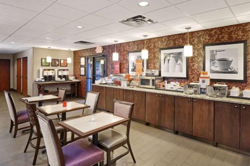 Hampton Inn East Peoria