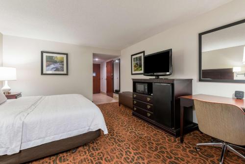 Hampton Inn Parkersburg/Mineral Wells