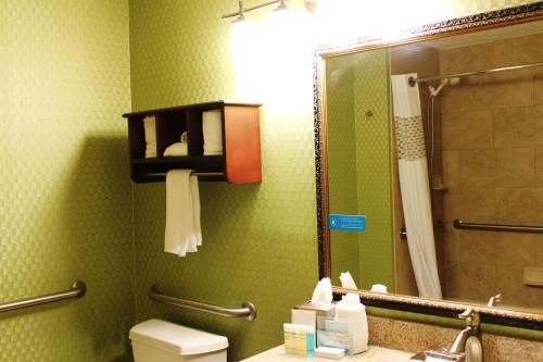 Hampton Inn Perry - image 2