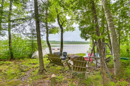 Secluded Harmony Cabin with Kayak and Private Dock - image 2
