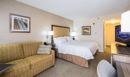 Hampton Inn Freeport/Brunswick - image 10