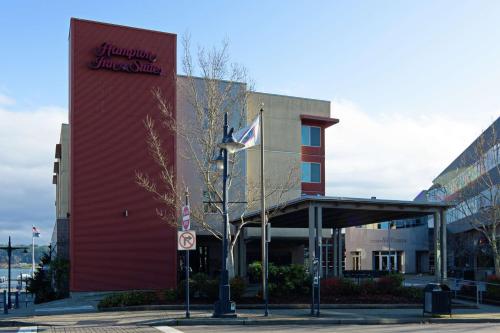 Hampton Inn & Suites Bremerton