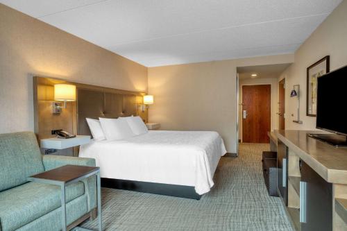 Hampton Inn Raynham-Taunton - image 6