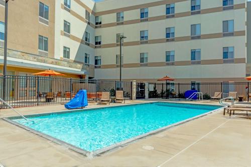 Hampton Inn & Suites Riverside/Corona East