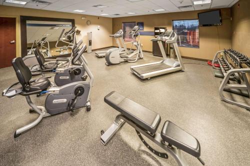 Hampton Inn Wilson Downtown - image 6