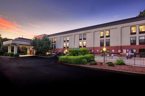 Hampton Inn Raleigh/Garner - image 6