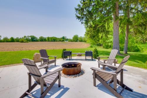 Spacious Massillon Log Cabin with Fire Pit! in Massillon (OH)