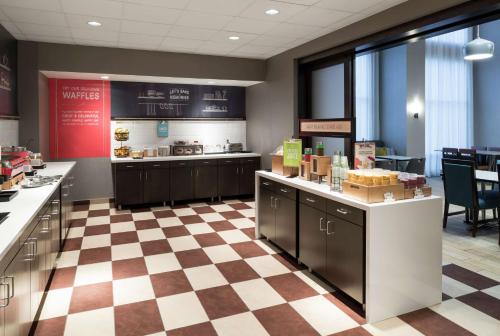 Hampton Inn By Hilton & Suites Rochester-North