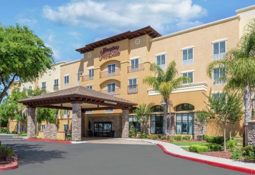 Hampton Inn & Suites Lodi - main image