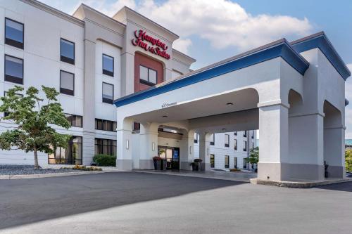 Hampton Inn & Suites Louisville East