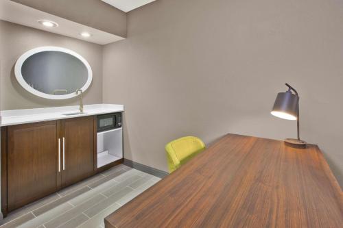 Hampton Inn & Suites Springboro - image 6