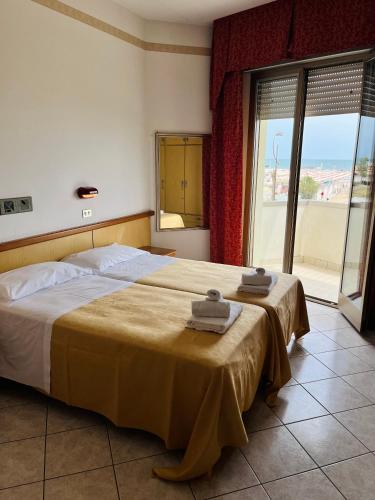 Double Room with Balcony and Sea View