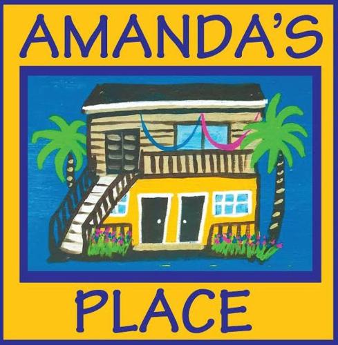 Amanda's Place Yellow Studio - Pool and Tropical garden