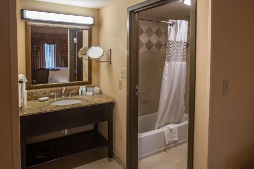 Hampton Inn & Suites Stillwater - image 9