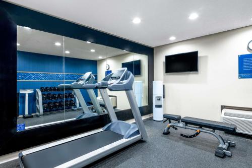 Hampton Inn Sanford - image 11