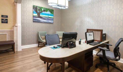 Homewood Suites by Hilton Sarasota - image 6