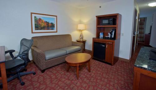 Junior King Suite with Seating Area