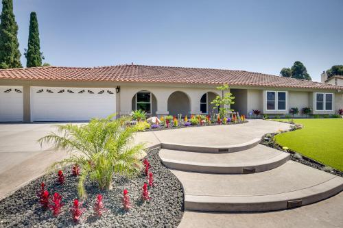 Luxury Bonita Family Home with Private Pool and Spa