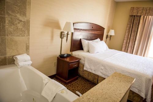 Hampton Inn Plover-Stevens Point - image 11