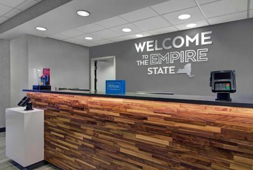 Hampton Inn & Suites by Hilton Syracuse Dewitt