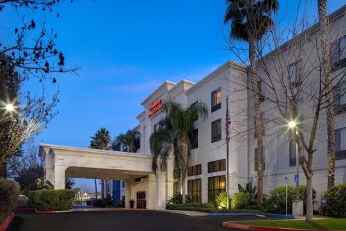 Hampton Inn By Hilton & Suites Tulare