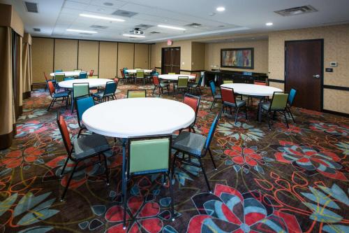 Hampton Inn & Suites Toledo/Westgate - image 7