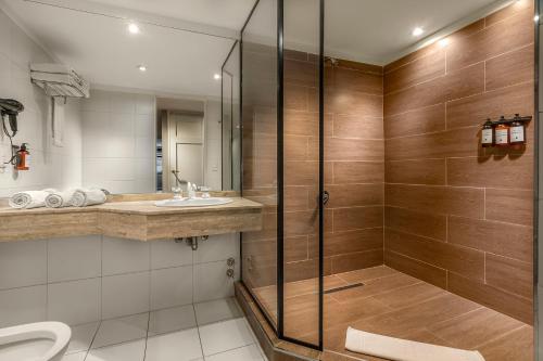 Superior Double Room image 8