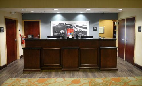 Hampton Inn & Suites-Knoxville/North I-75