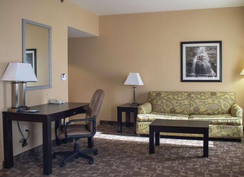 Hampton Inn & Suites-Knoxville/North I-75