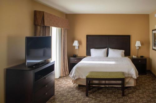 Hampton Inn & Suites-Knoxville/North I-75