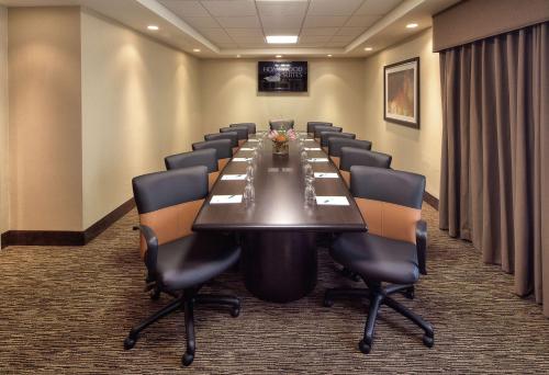 Homewood Suites by Hilton Victoria - image 12