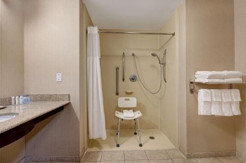 Hampton Inn Victoria - image 12