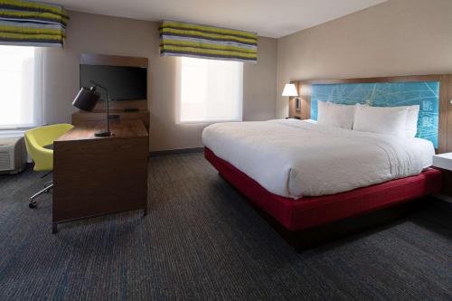 Hampton Inn By Hilton Visalia