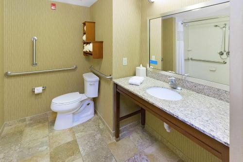 Hampton Inn Waynesburg - image 9