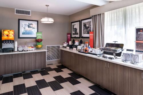 Hampton Inn By Hilton Los Angeles/West Covina