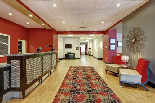 Empfangshalle, Hampton Inn by Hilton Chilliwack in Chilliwack (BC)