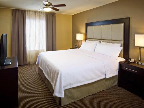 Homewood Suites By Hilton Hamilton, Ontario, Canada image 37