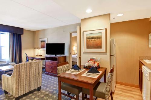 Homewood Suites by Hilton Toronto-Mississauga