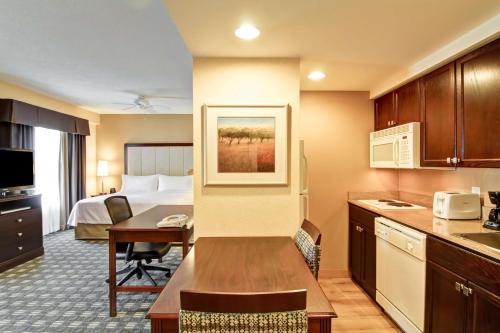 Homewood Suites by Hilton Toronto-Mississauga