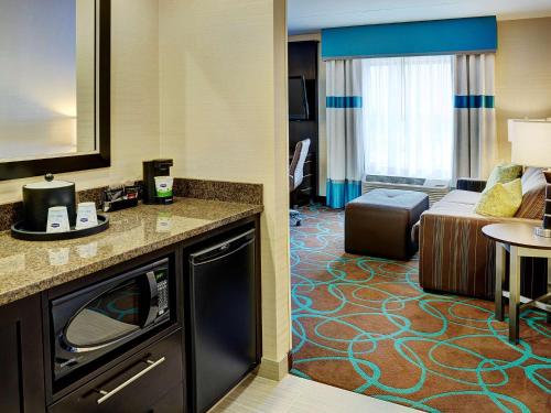 Hampton Inn By Hilton Winnipeg Airport