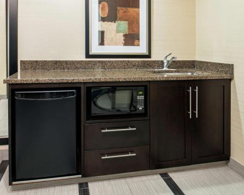 Hampton Inn By Hilton Winnipeg Airport