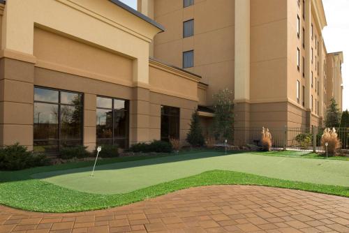 Hampton Inn & Suites Vineland - image 11