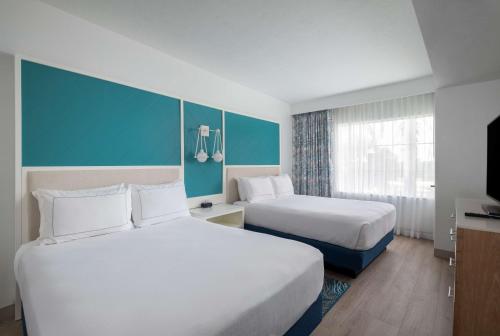 DoubleTree Suites by Hilton Naples - image 6