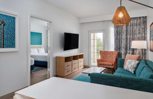 DoubleTree Suites by Hilton Naples - image 9