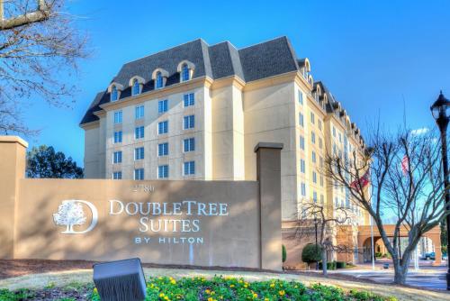 Doubletree Suites By Hilton At The Battery Atlanta