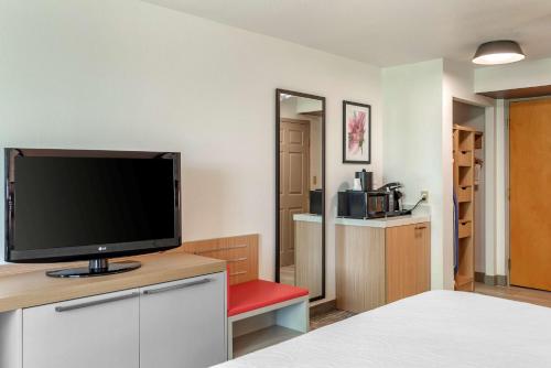 2 double beds