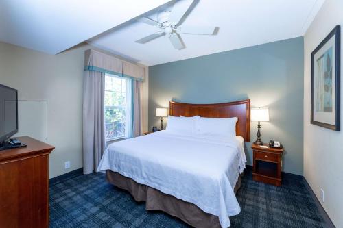 King Suite - Hearing Access/Non-Smoking
