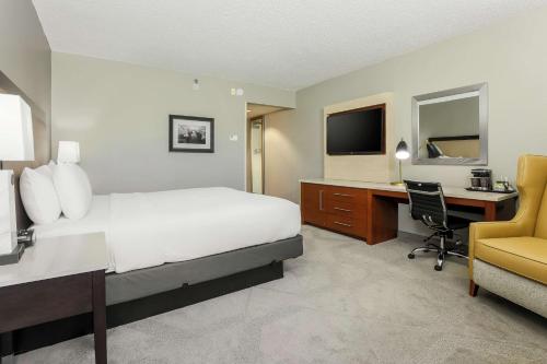 DoubleTree by Hilton Austin-University Area - image 12