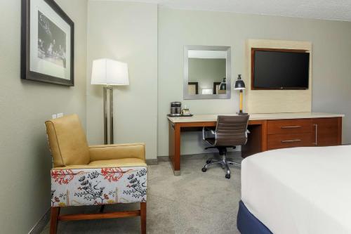 DoubleTree By Hilton Hotel Austin-University Area